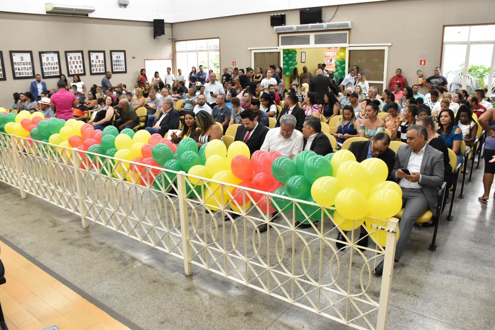 Vereadores celebram 61 anos de Emancipação com emoção e choro em homenagens